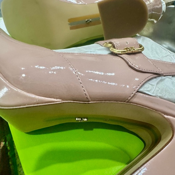 Sam Edelman NWT Pale Pink Patent Leather Heels with Square Toe - Picture 3 of 10